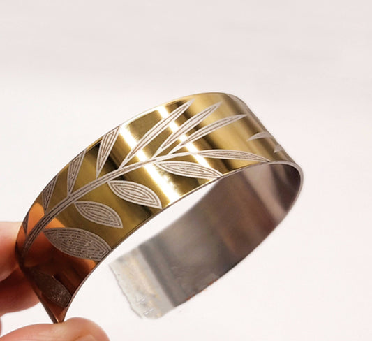 Elegant Gold-Plated Stainless Steel Bracelet With Customizable Phrase, Name, Or Special Message